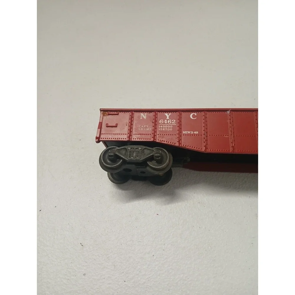 Lionel dirt dust